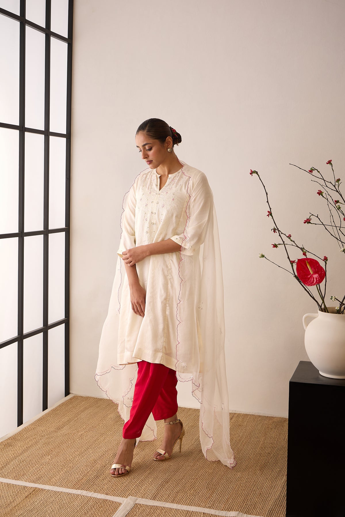 The Noor Lahori