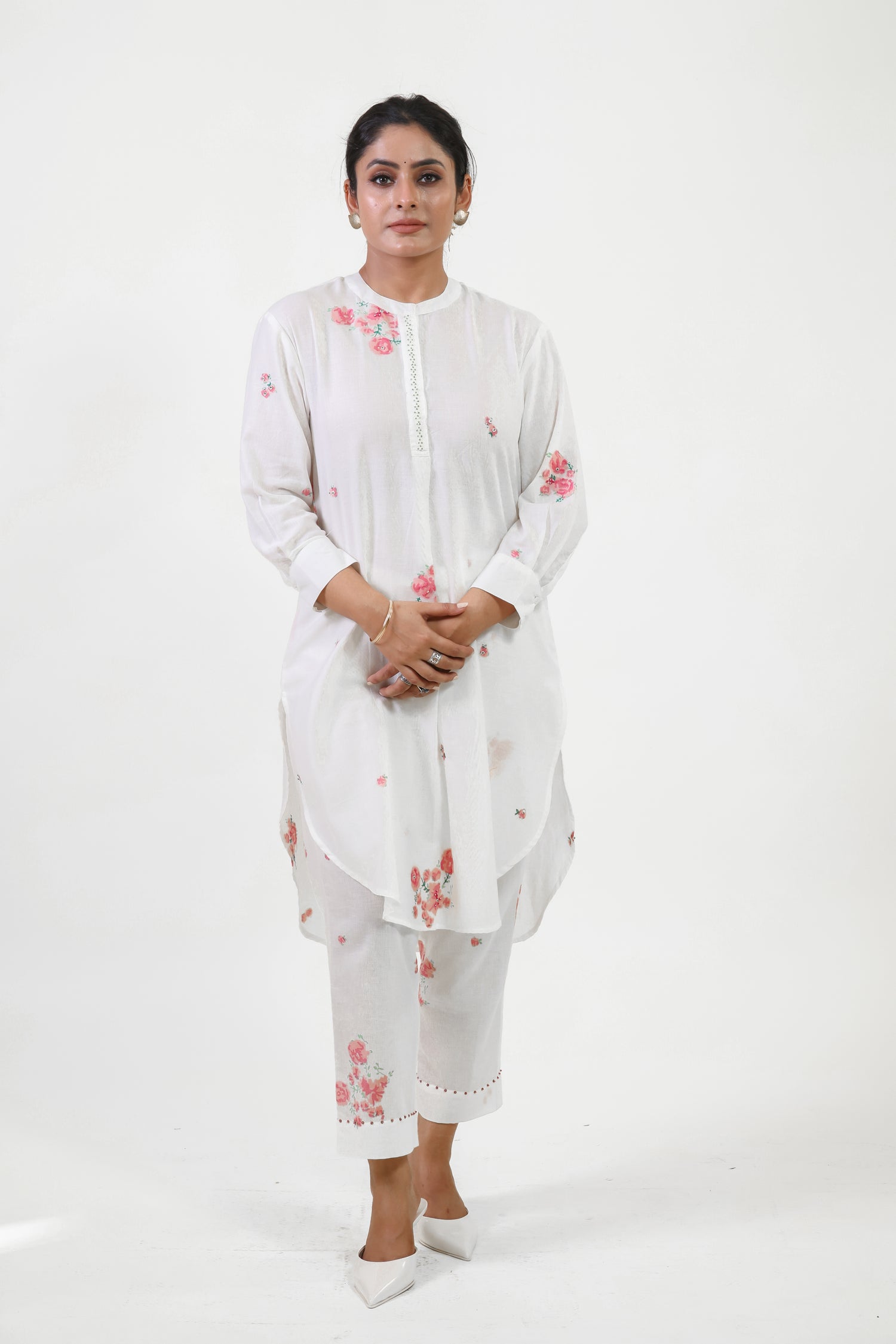 White floral drop shoulder bloom kurta