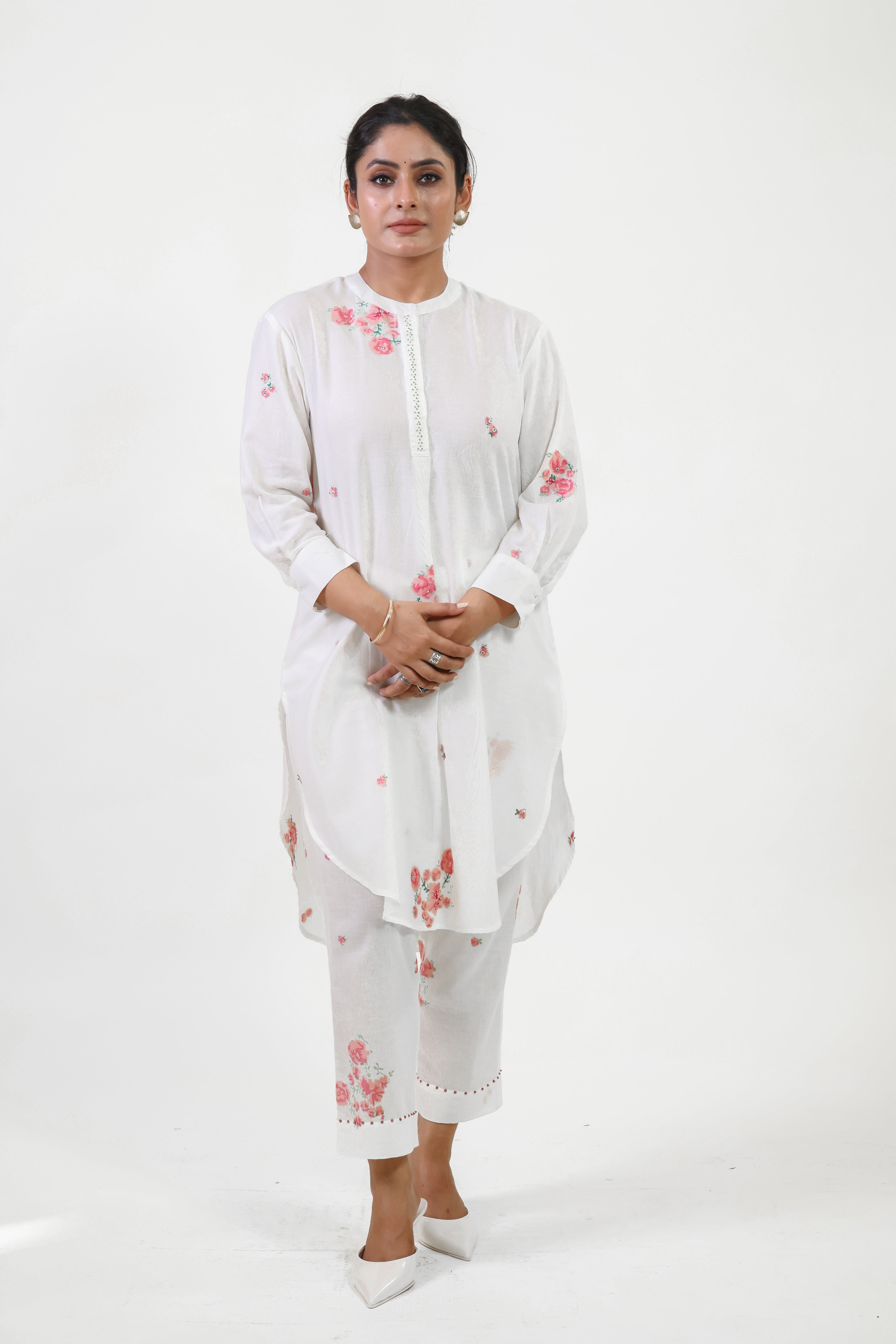 White floral drop shoulder bloom kurta