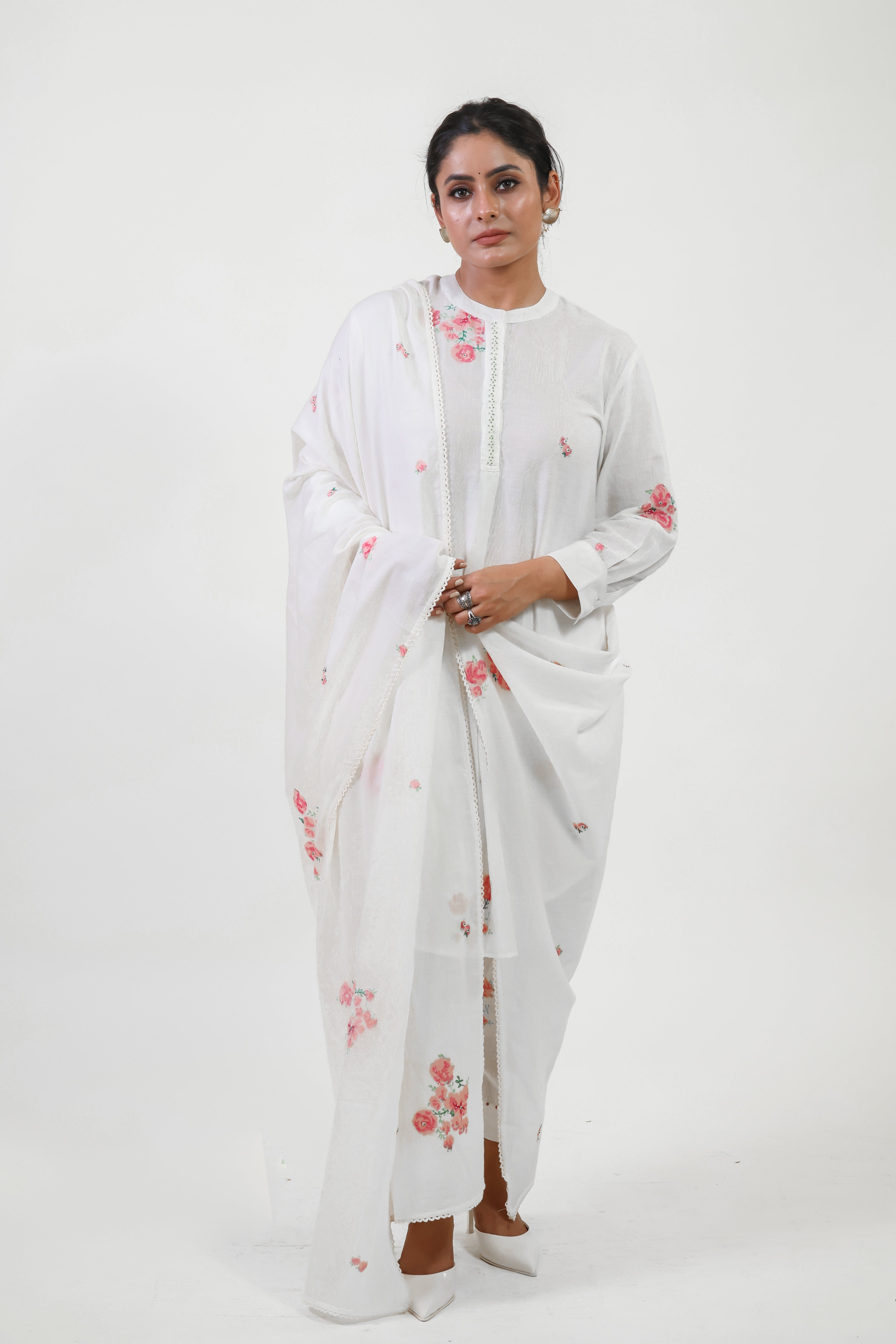 White floral drop shoulder bloom kurta