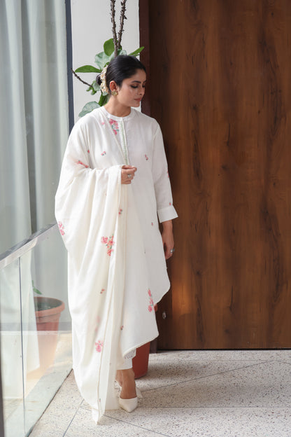 White floral drop shoulder bloom kurta