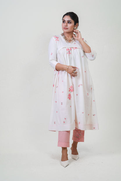 White V-neck gathered anarkali bloom kurta