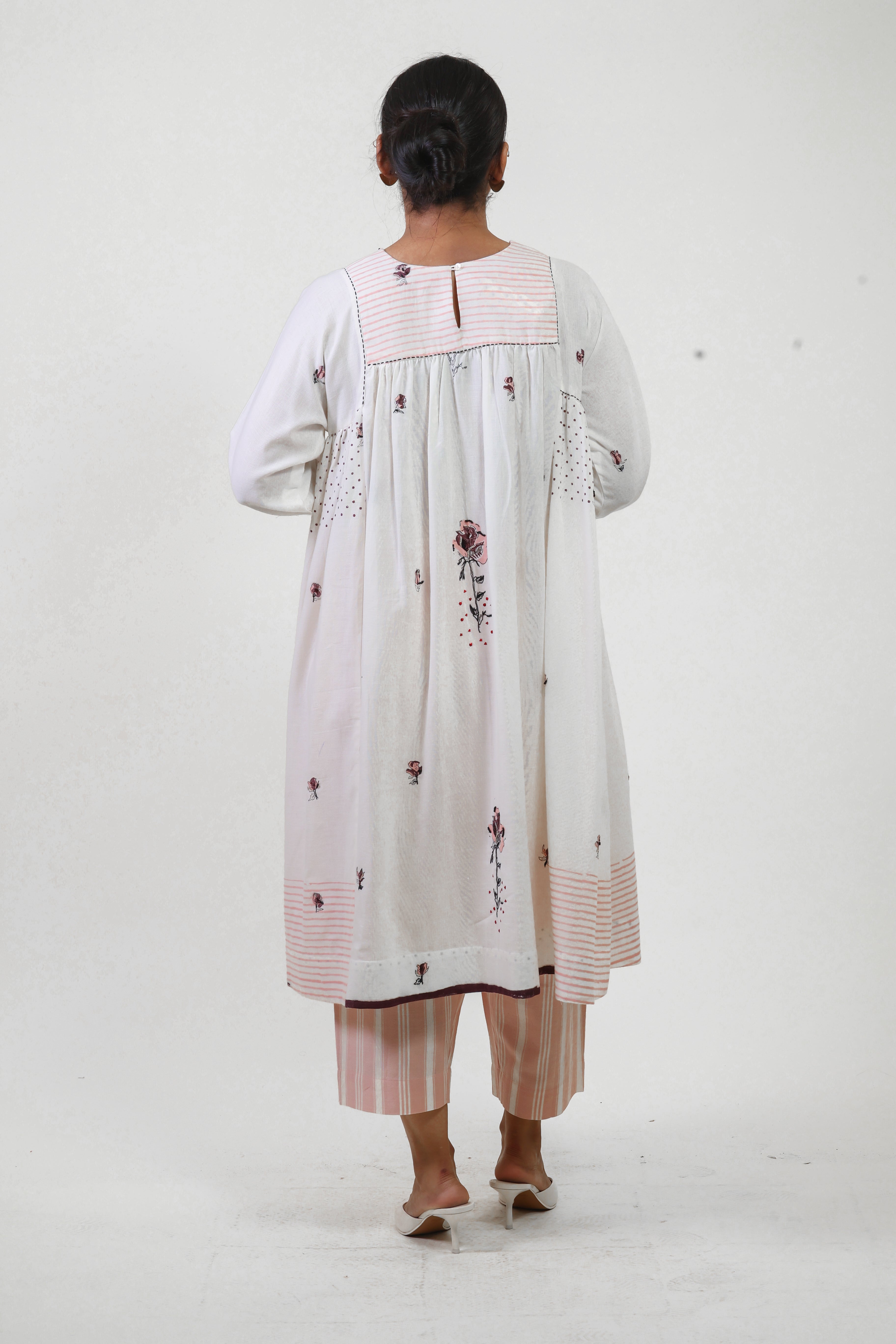 White rose side-gathered bloom kurta