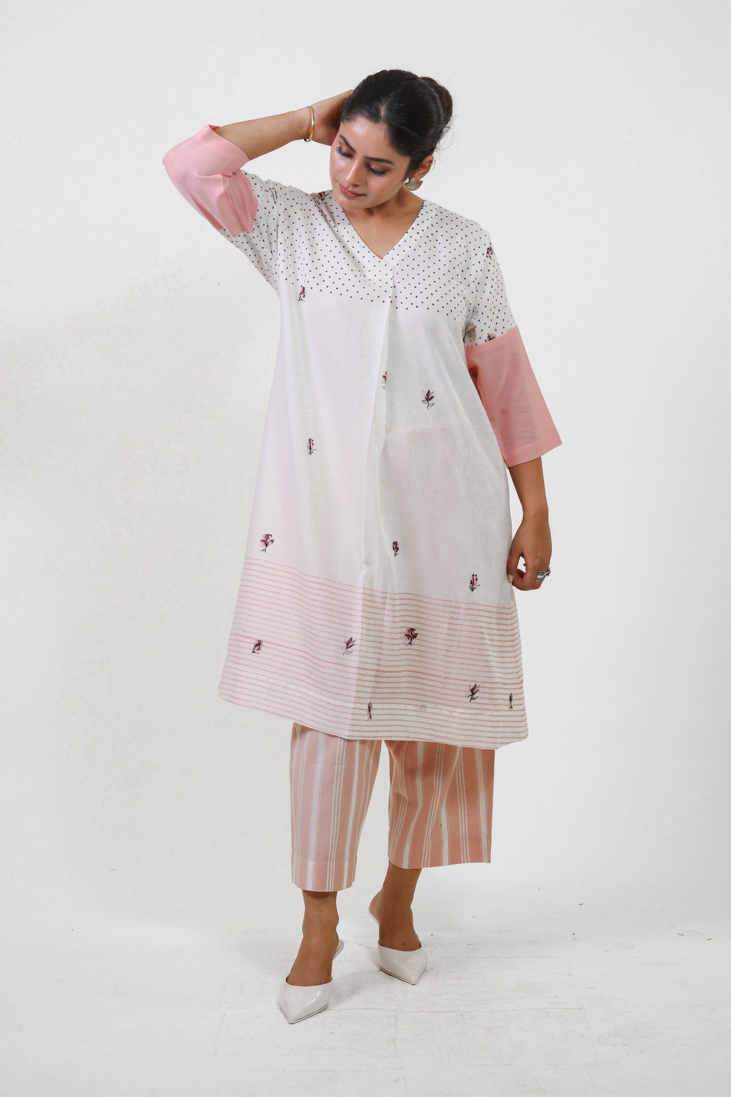 White Rose A-line box-pleated bloom kurta