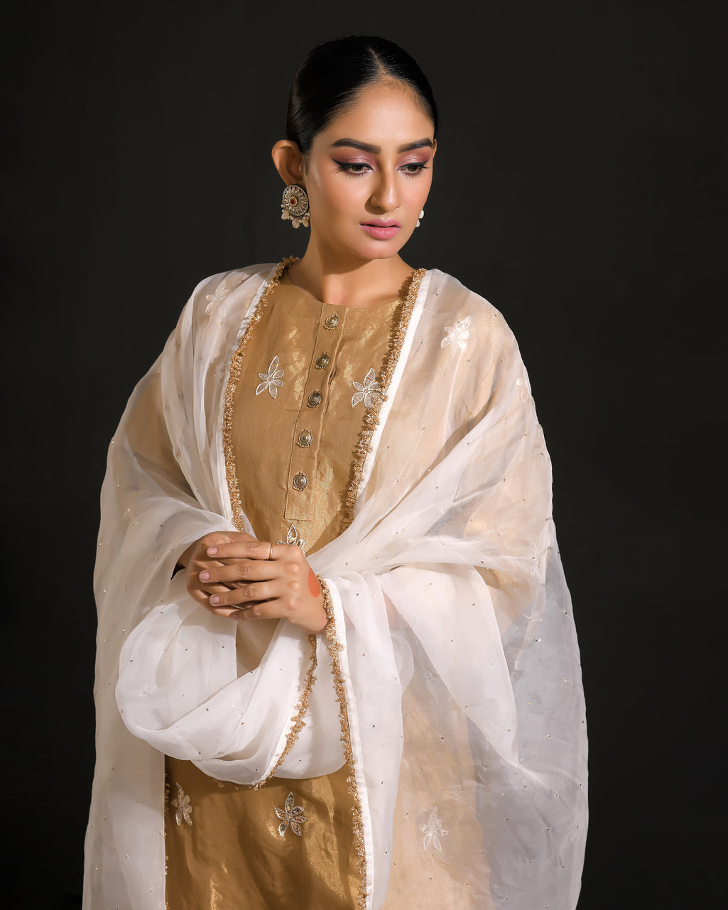 Meeram Dupatta